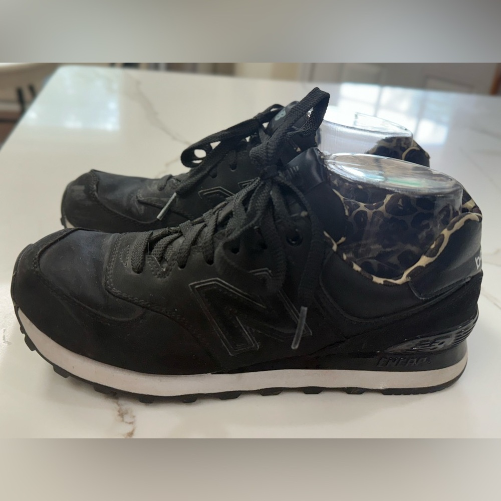New Balance 574 Black & Leopard, Size 8